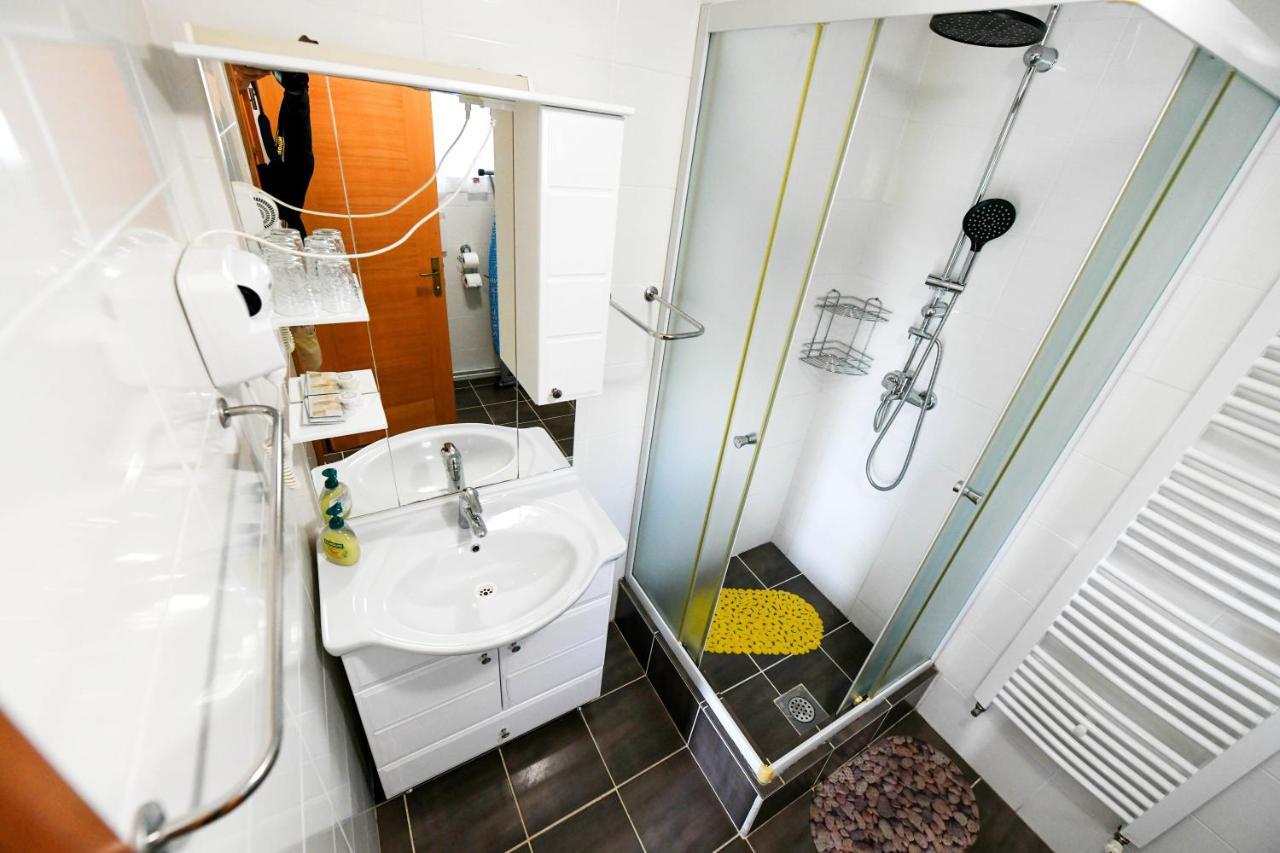Apartman Leona ラコヴィツァ エクステリア 写真